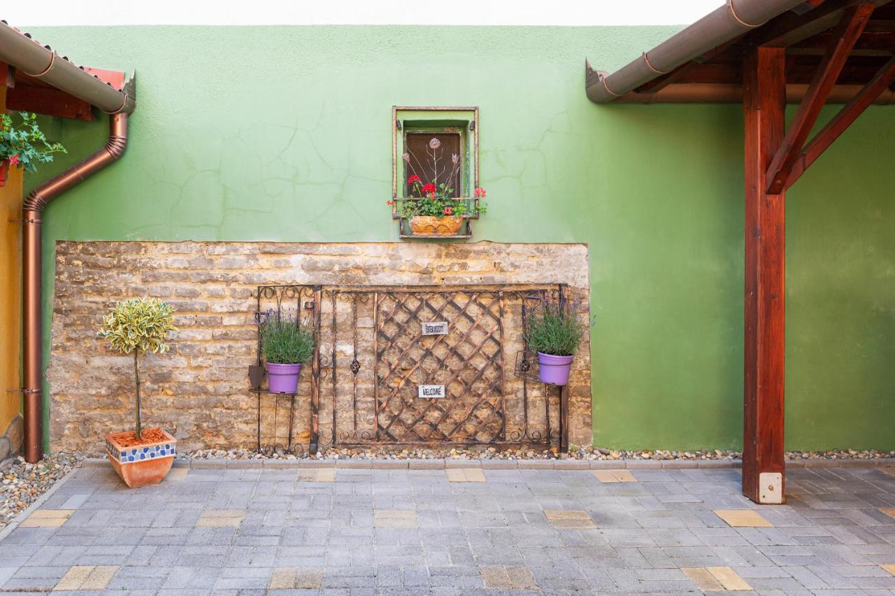 Pelsoart Apartments ケストヘイ エクステリア 写真